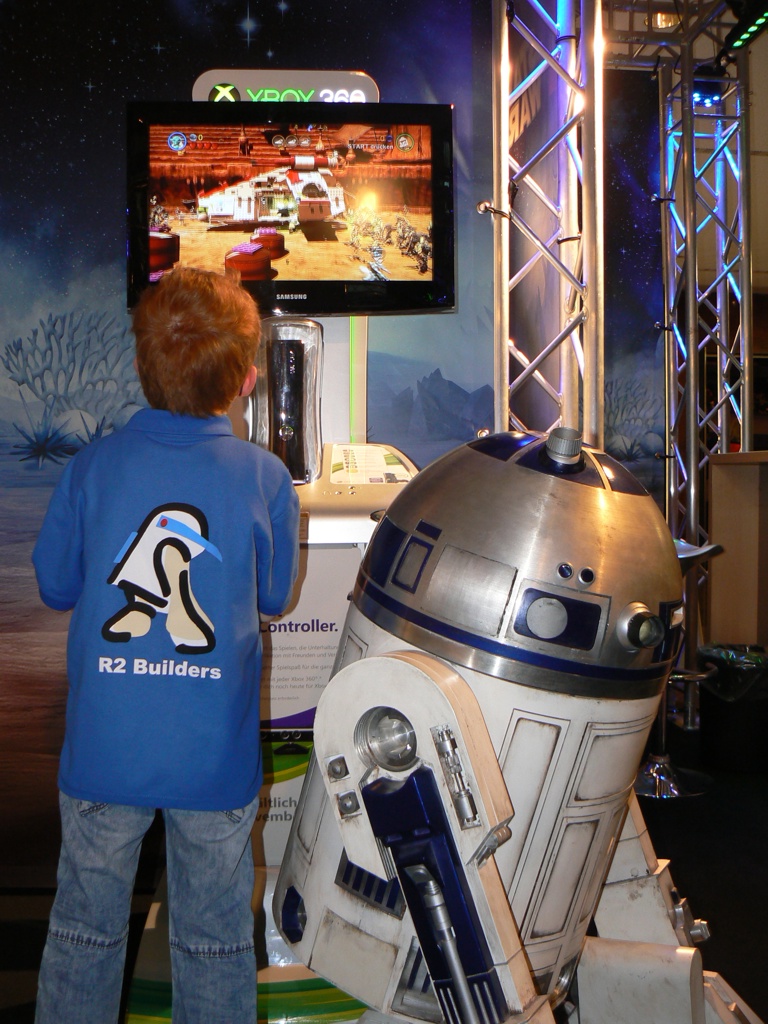 R2 at the X-Box