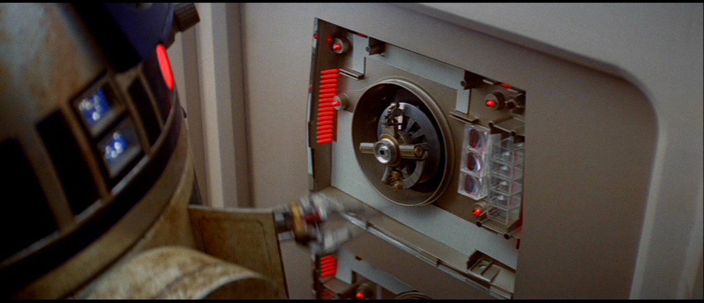 R2�s extended Computer Arm