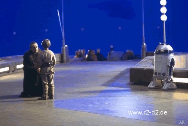 R2 shortly before falling over the edge