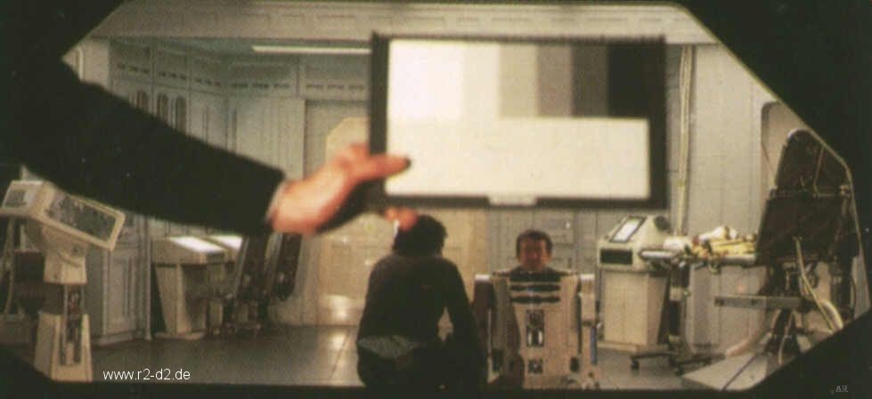 Kenny Baker inside his R2