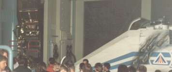 R2 and C-3PO with the Starspeeder