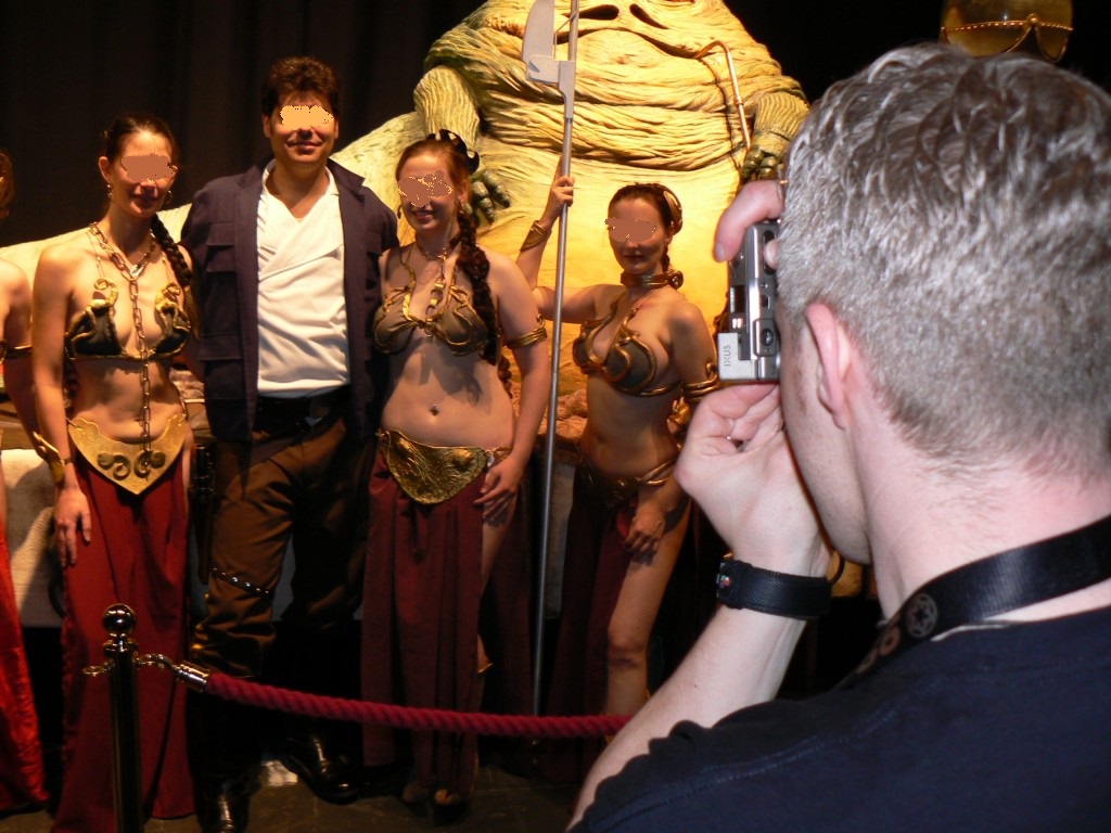 {short description of image}