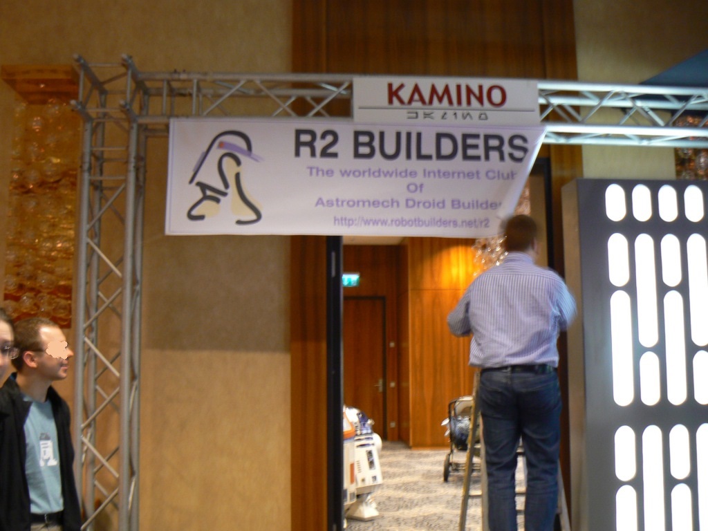 {short description of image}