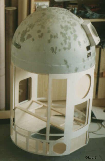 R2�s body at an early stage