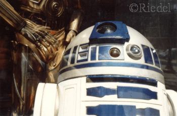R2 at PH Paris